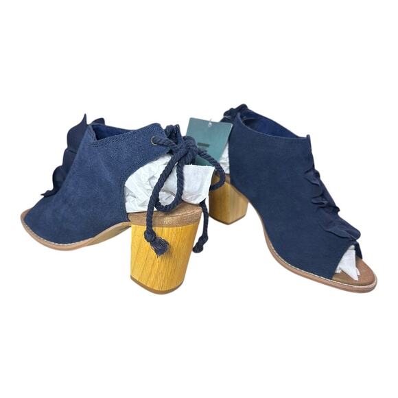 Toms Elba Peep Toe Stacked Wood Block 3” heel bootie sandal 6.5 navy blue ruffle - Picture 6 of 14